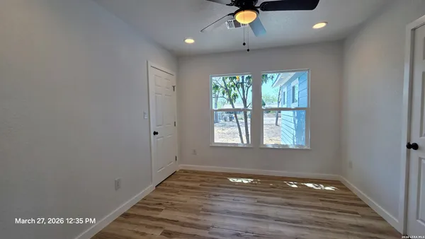 $2,195 | 2530 West Woodlawn Avenue, San Antonio, TX 78228