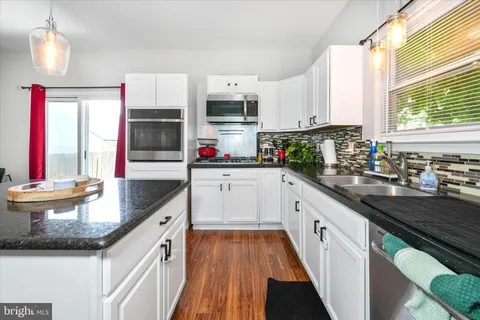 $330,000 | 29 West Lake Street, Middletown, DE 19709