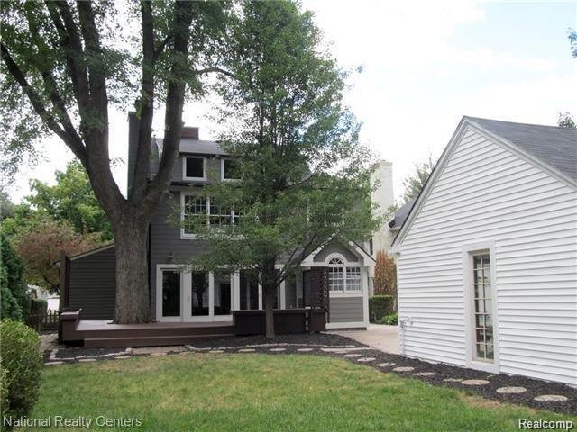 610 Rivard Boulevard Grosse Pointe, MI 48230 - Photo 29 of 29 Back_5.jpg