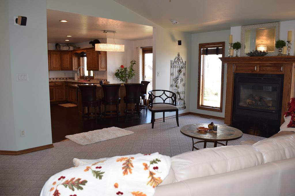 3382 Willow Road Sturgeon Bay, WI 54235 - Photo 4 of 7 Gallery Image 4