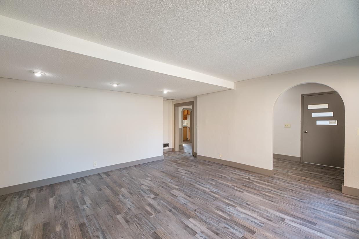 408 Lennox Street Rhinelander, WI 54501 - Photo 6 of 20 Gallery Image 6