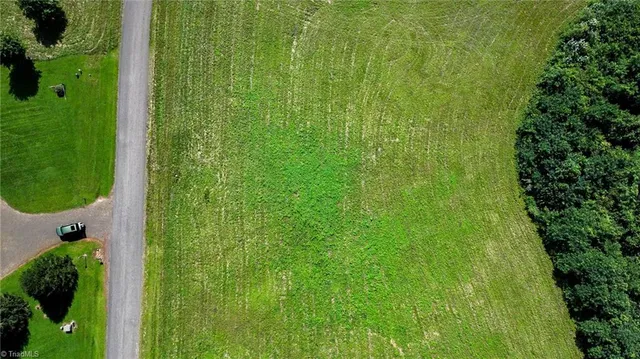 $75,000 | 0 Continental Drive, Hillsville, VA 24343