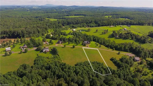 $75,000 | 0 Continental Drive, Hillsville, VA 24343