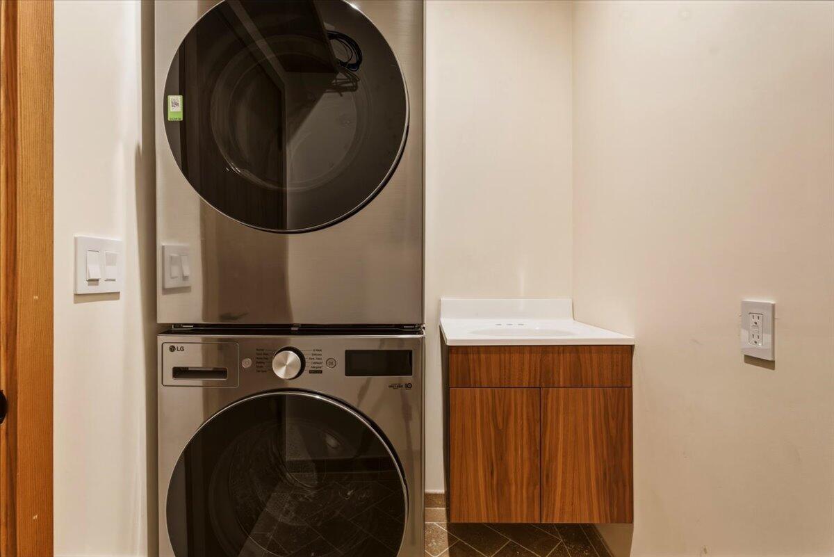 151 Kinman Avenue Goleta, CA 93117 - Photo 16 of 20 a utility room with dryer and washer
