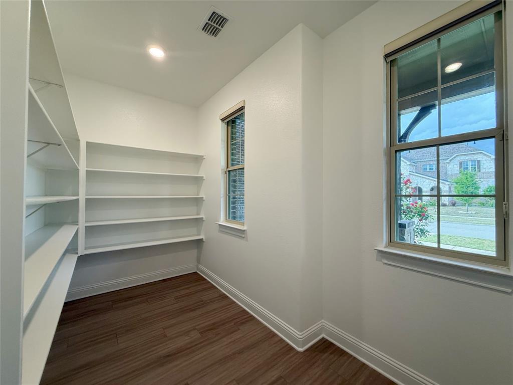 9829 Sharps Road Frisco, TX 75035 - Photo 15 of 40