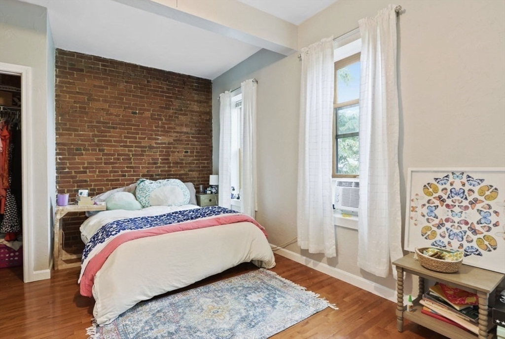 166 F Street, Unit 4 Boston, MA 02127 - Photo 6 of 12