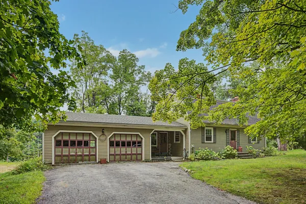 $699,500 | 216 Southampton Road, Westhampton, MA 01027