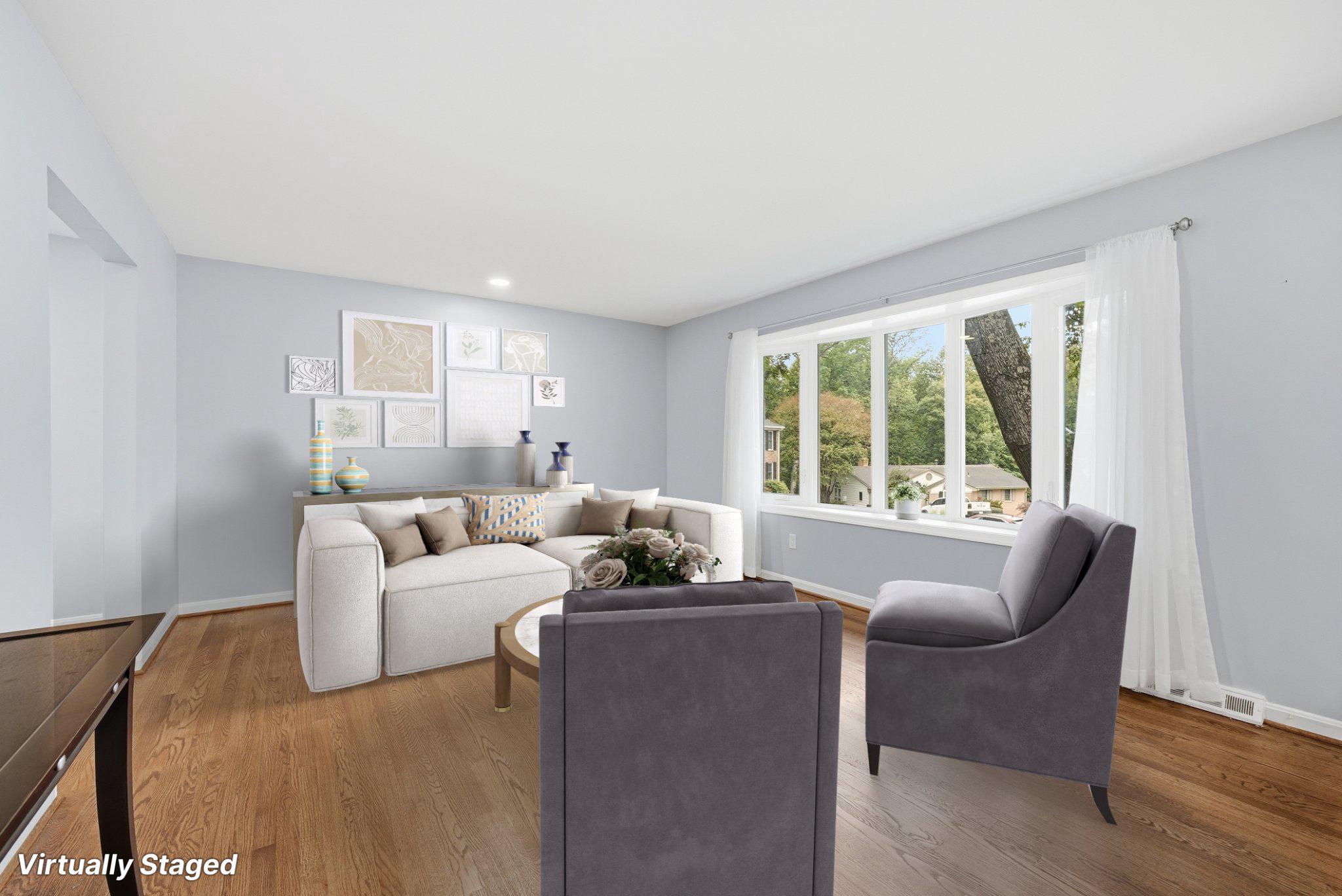 9523 Rockport Road Vienna, VA 22180 - Photo 4 of 53 Bright and airy main level with hardwood floors!