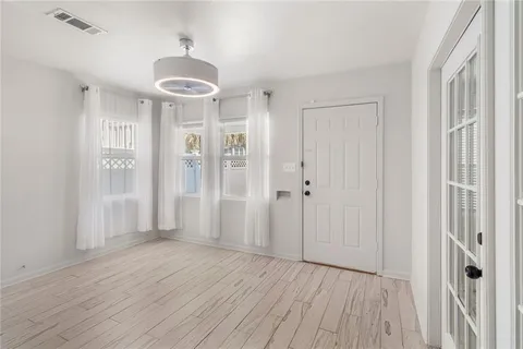 $249,999 | 2418 New York Street, New Orleans, LA 70122