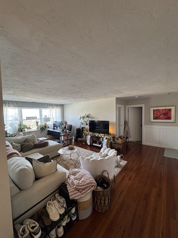 21 Middlesex Avenue, Unit 303 Worcester, MA 01604 - Photo 3 of 10