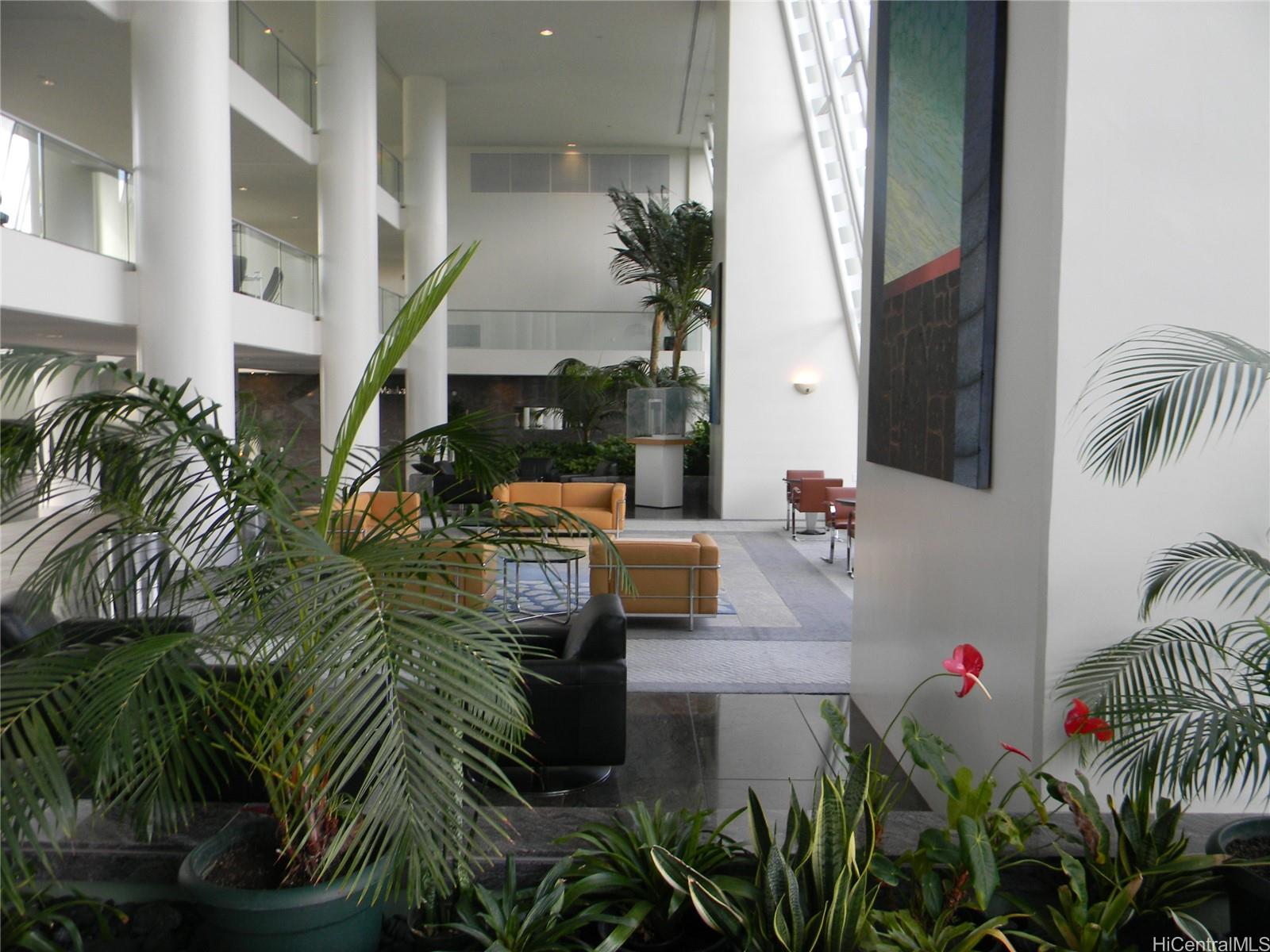 88 Piikoi Street, Unit 3604 Honolulu, HI 96814 - Photo 3 of 7 Lobby