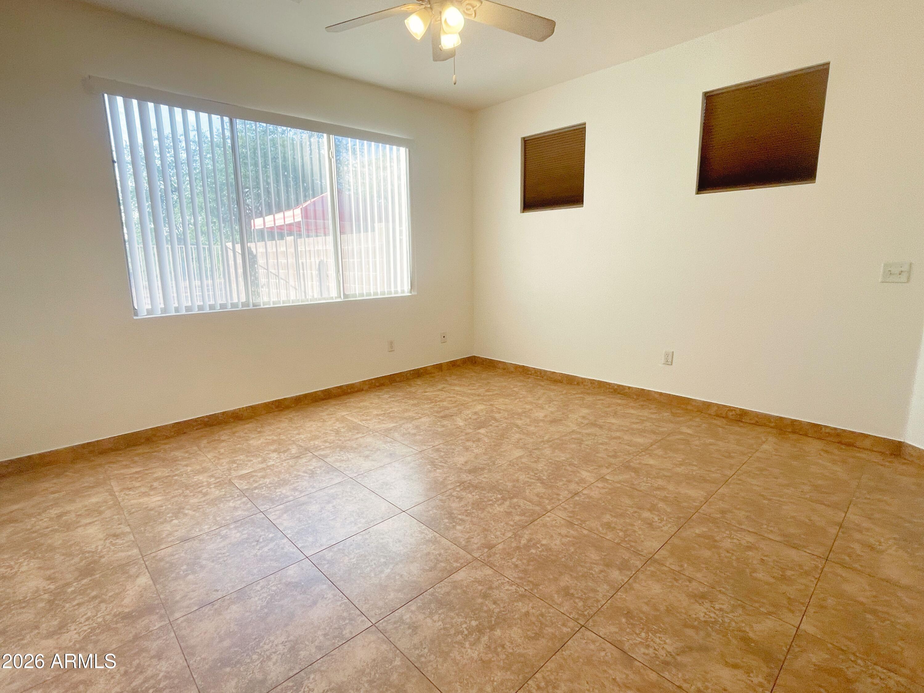 1154 South Boulder Street, Unit E Gilbert, AZ 85296 - Photo 4 of 21