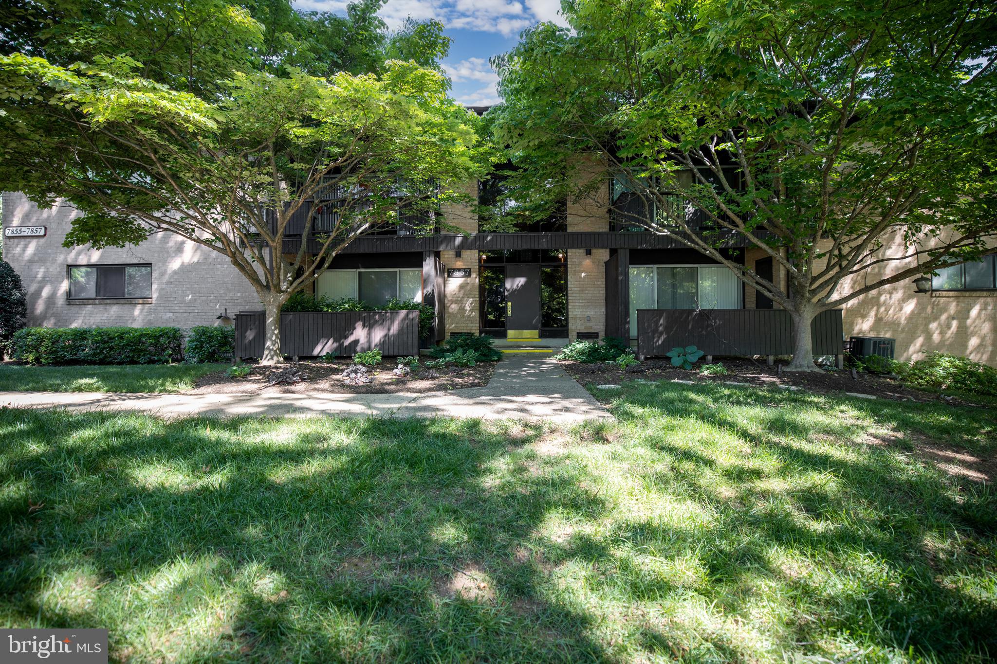 7857 Enola Street, Unit 208 McLean, VA 22102 - Photo 2 of 29