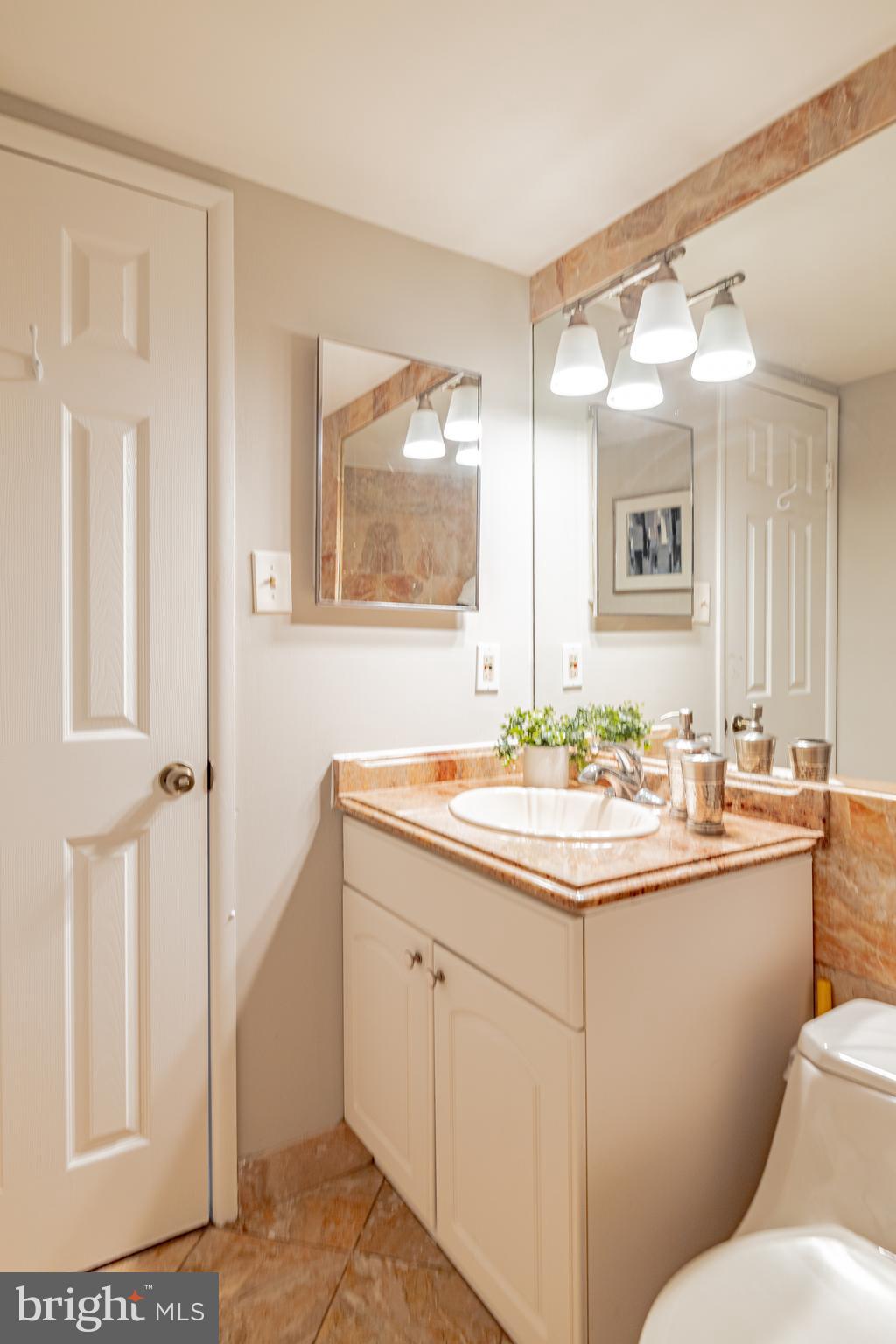 7857 Enola Street, Unit 208 McLean, VA 22102 - Photo 15 of 29