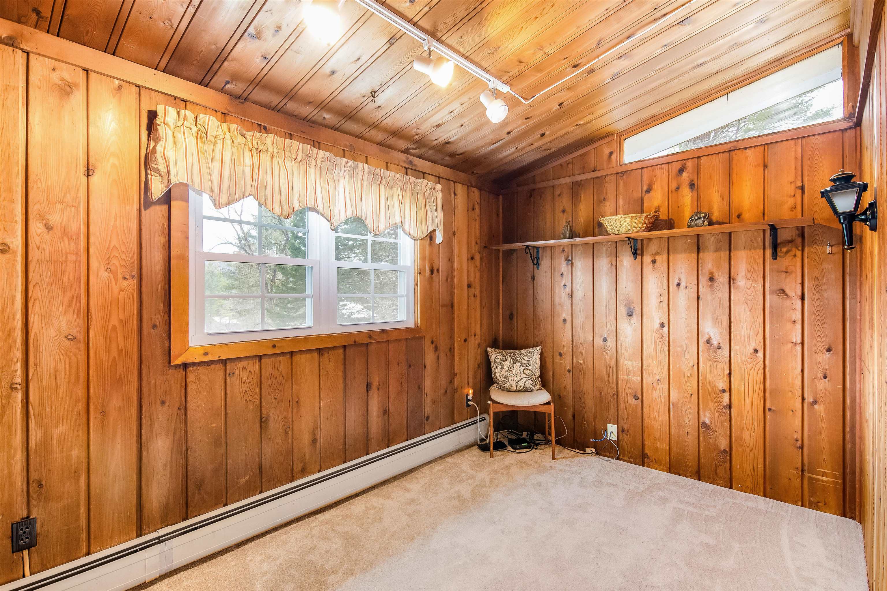 129 Cady Hill Road Stowe, VT 05672 - Photo 17 of 40