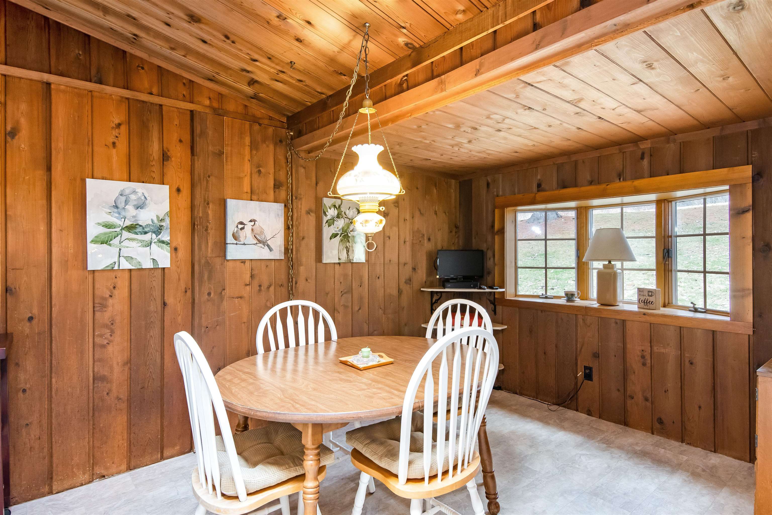 129 Cady Hill Road Stowe, VT 05672 - Photo 9 of 40
