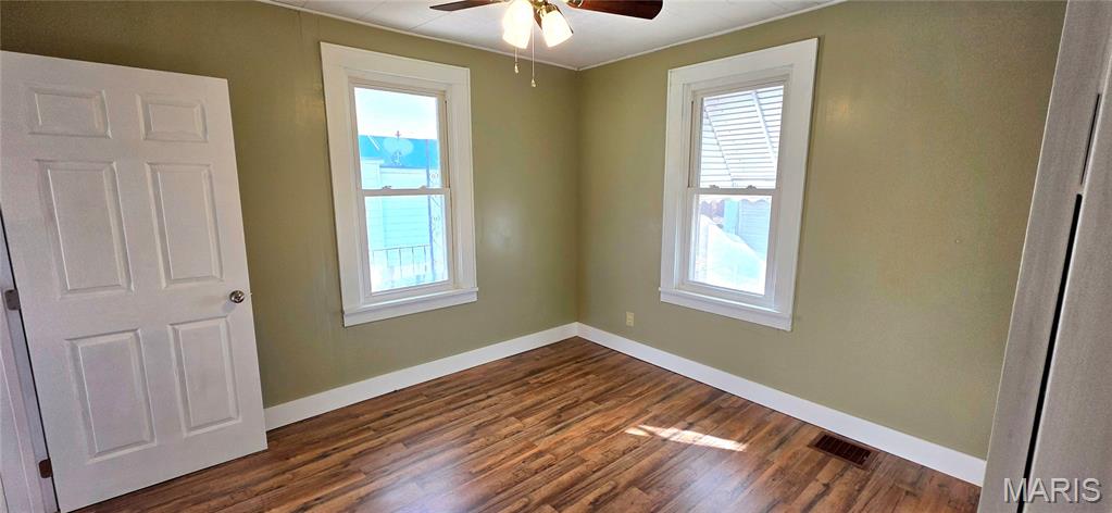 611 Van Zant Street Chester, IL 62233 - Photo 11 of 37