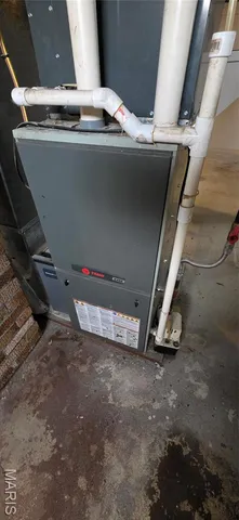 $149,000 | 611 Van Zant Street, Chester, IL 62233