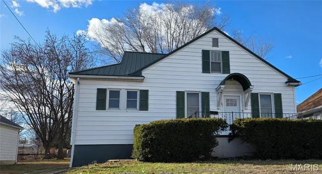 $149,000 | 611 Van Zant Street, Chester, IL 62233