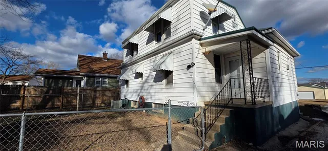 $149,000 | 611 Van Zant Street, Chester, IL 62233