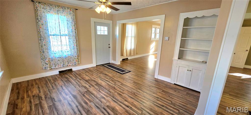 611 Van Zant Street Chester, IL 62233 - Photo 5 of 37