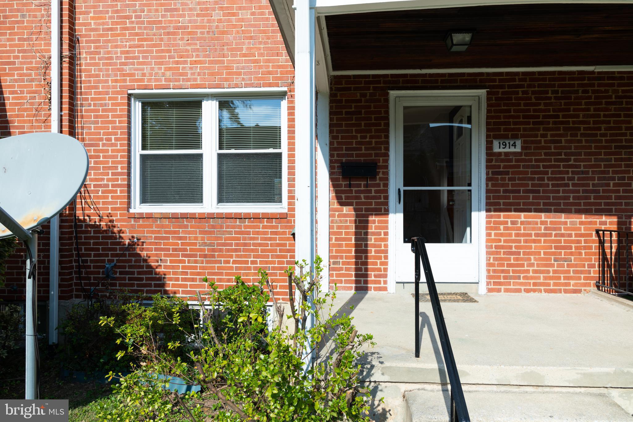 1914 Heathfield Road Baltimore, MD 21239 - Photo 2 of 40 Front