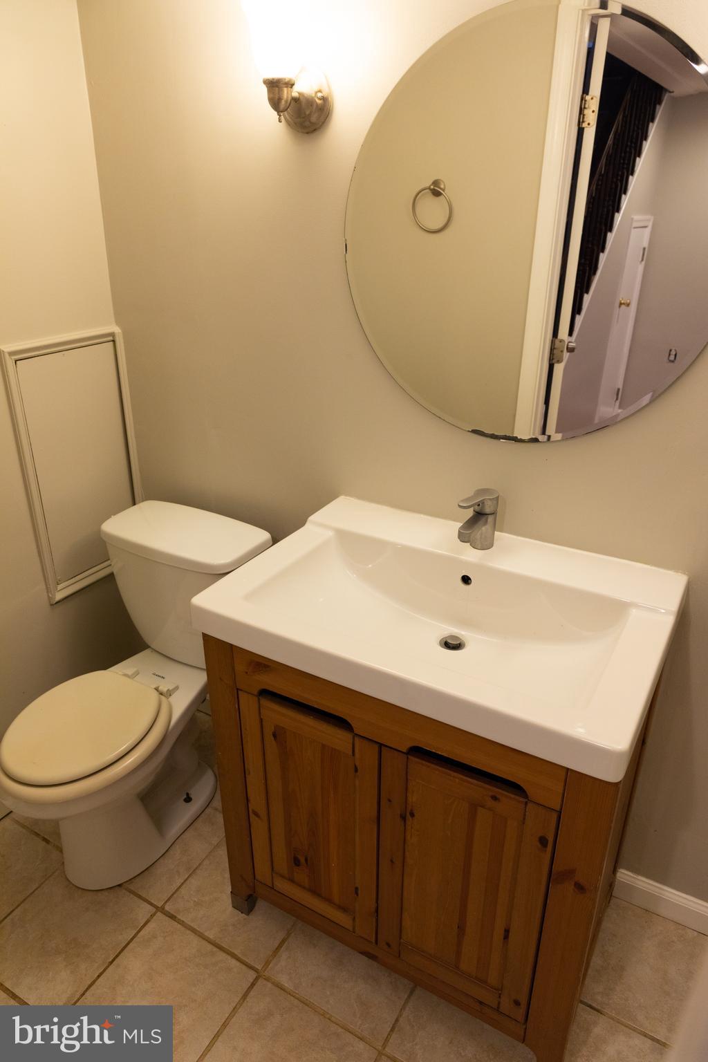 1914 Heathfield Road Baltimore, MD 21239 - Photo 28 of 40 Basement full bath