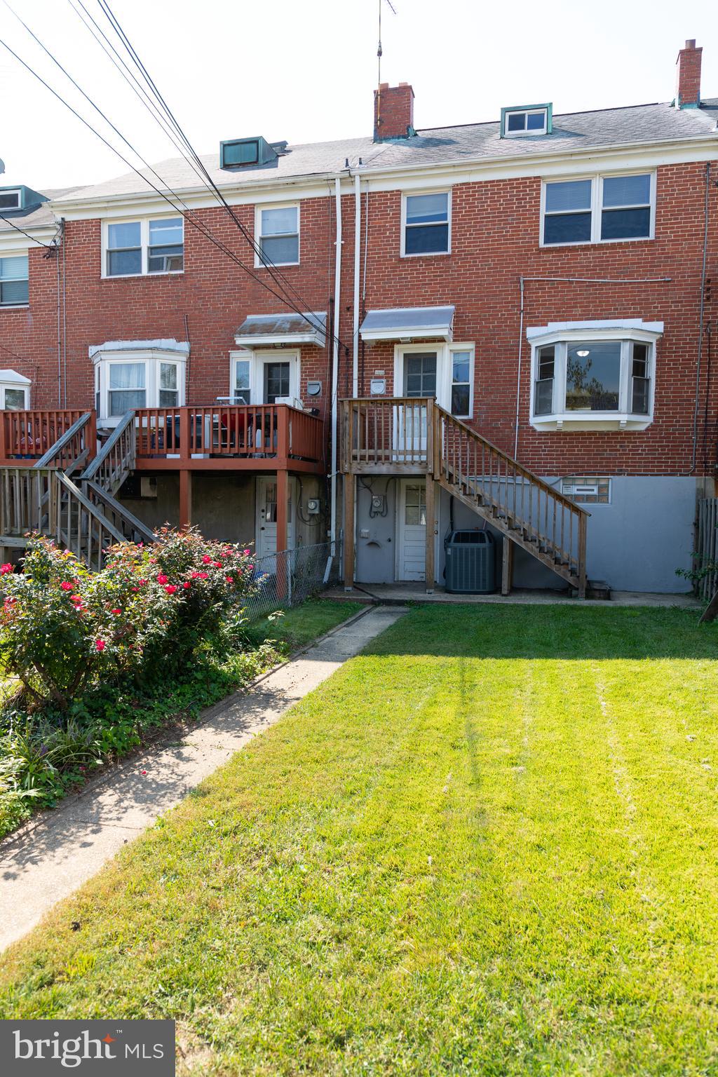 1914 Heathfield Road Baltimore, MD 21239 - Photo 38 of 40 Rear