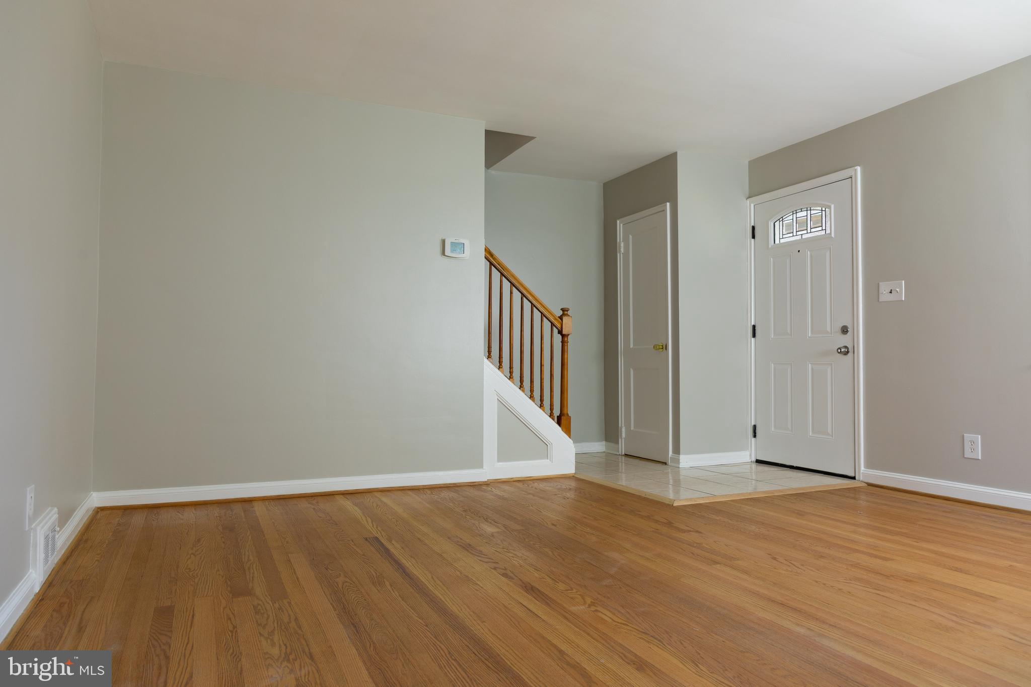 1914 Heathfield Road Baltimore, MD 21239 - Photo 5 of 40 Living Room