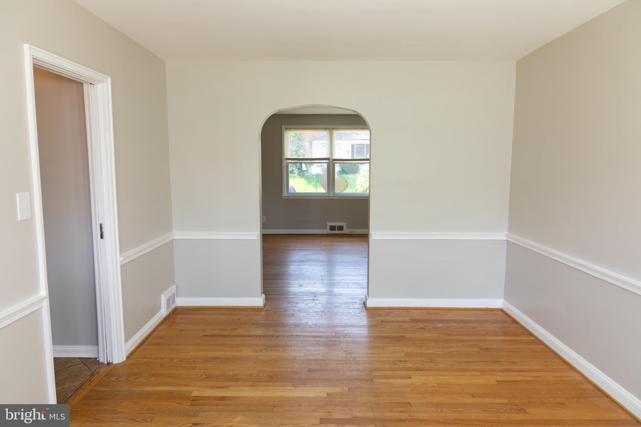 1914 Heathfield Road Baltimore, MD 21239 - Photo 9 of 40 Dining Room