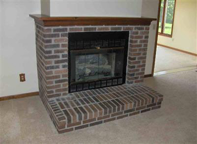 816 Holmes Road Allenton, MI 48002 - Photo 4 of 6 20250851-3.JPG