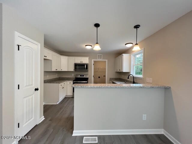 676 Bear Road Benson, NC 27504 - Photo 10 of 31 9