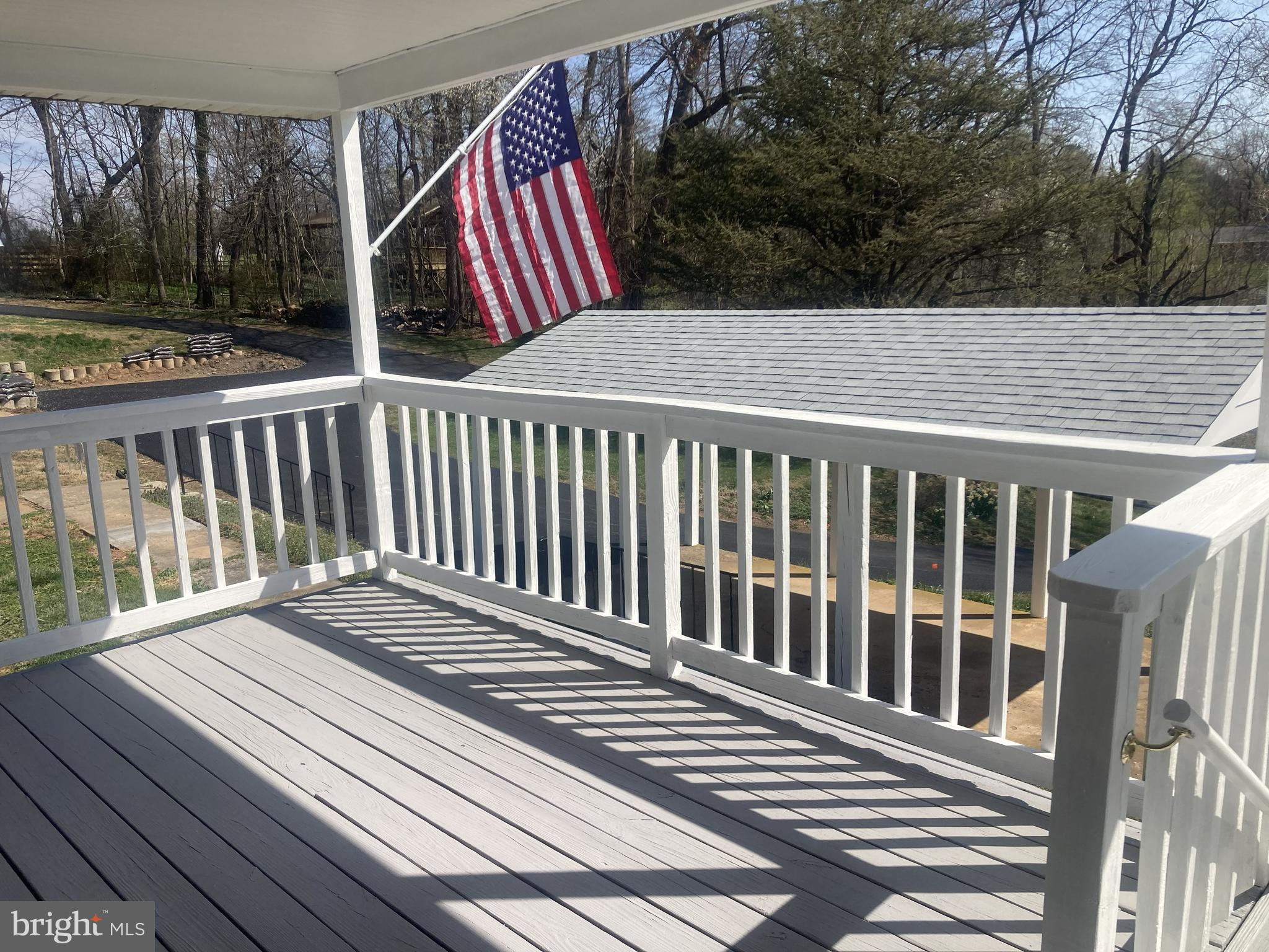 3624 Kemptown Church Road Monrovia, MD 21770 - Photo 25 of 68 Front porch/deck