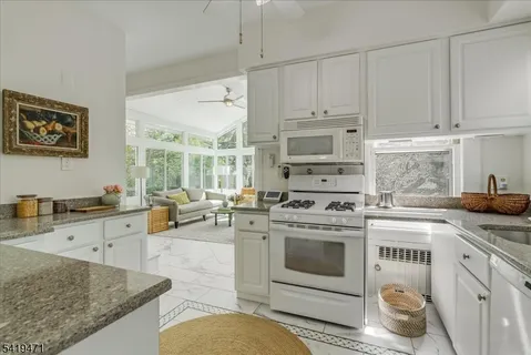 $775,000 | 552 Summit Avenue, Maplewood, NJ 07040