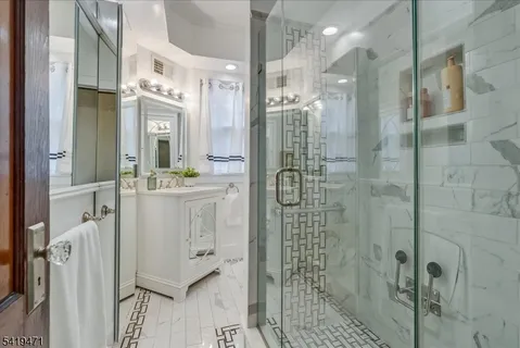 $775,000 | 552 Summit Avenue, Maplewood, NJ 07040