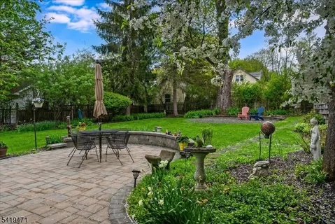 $775,000 | 552 Summit Avenue, Maplewood, NJ 07040