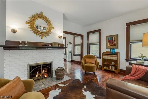 $775,000 | 552 Summit Avenue, Maplewood, NJ 07040