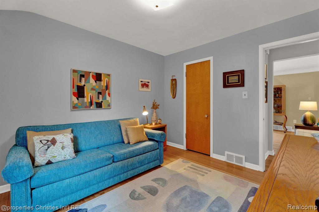 32630 Evergreen Road Beverly Hills, MI 48025 - Photo 20 of 37