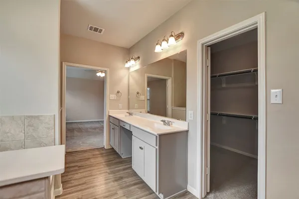 $2,100 | 10029 Ocelot Court, Magnolia, TX 77354