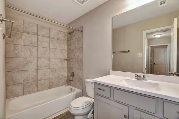 $2,100 | 10029 Ocelot Court, Magnolia, TX 77354