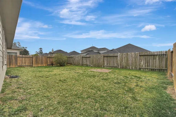 $2,100 | 10029 Ocelot Court, Magnolia, TX 77354