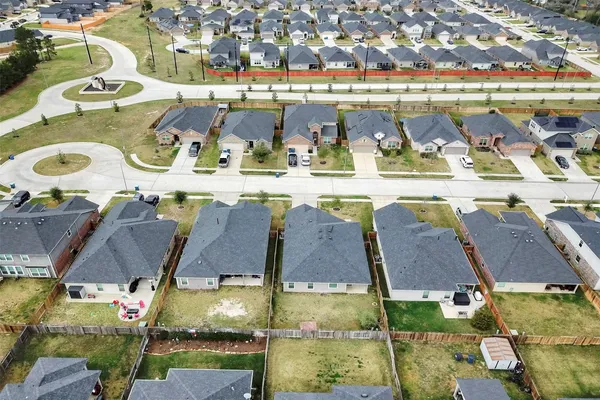 $2,100 | 10029 Ocelot Court, Magnolia, TX 77354