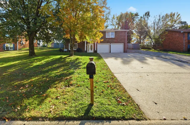 $314,900 | 408 Needlewood Drive, Clarksville, TN 37040