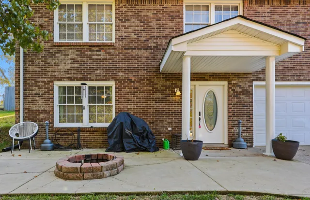 a view of house and outdoor space