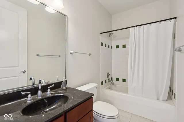 $454,000 | 624 East Walnut Street, Unit 21, Indianapolis, IN 46204