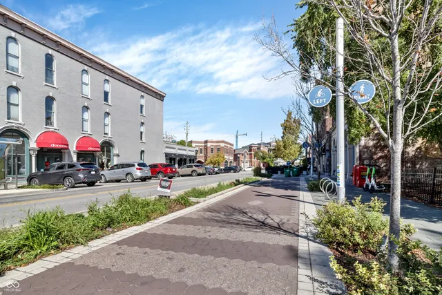 $454,000 | 624 East Walnut Street, Unit 21, Indianapolis, IN 46204