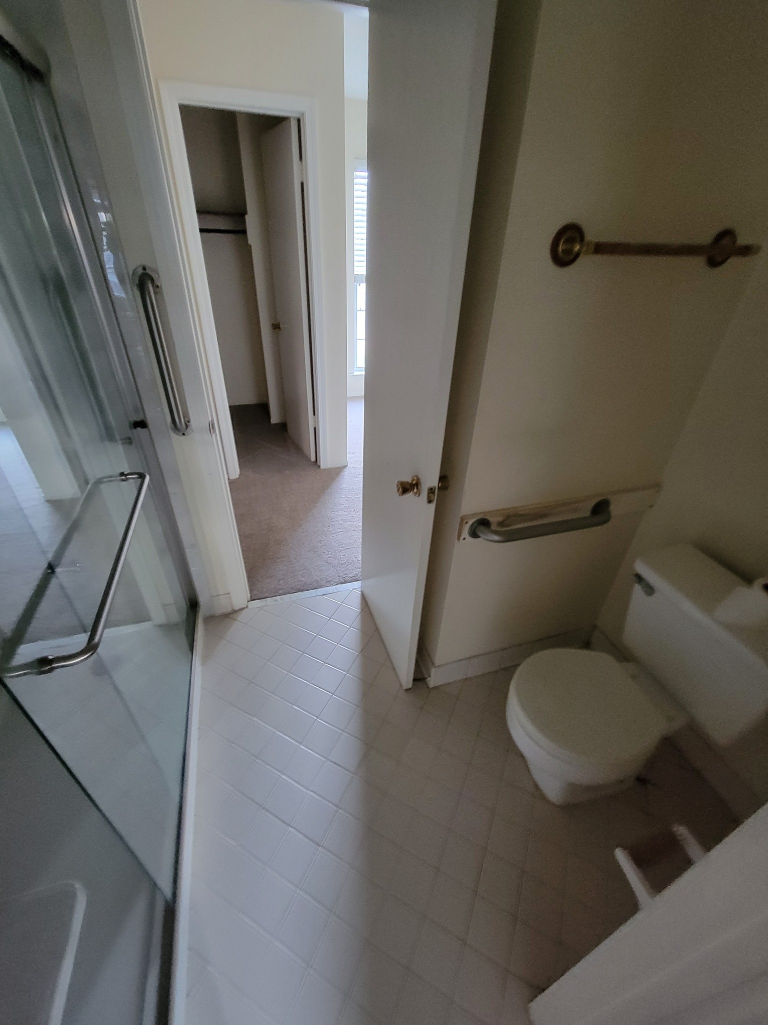 809 Rachels View Hermitage, TN 37076 - Photo 14 of 18 a white toilet sitting next to a shower