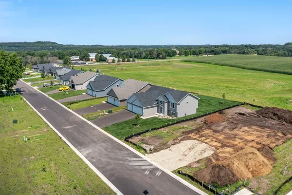 $414,550 | 336 Ridge Road, Le Sueur, MN 56058