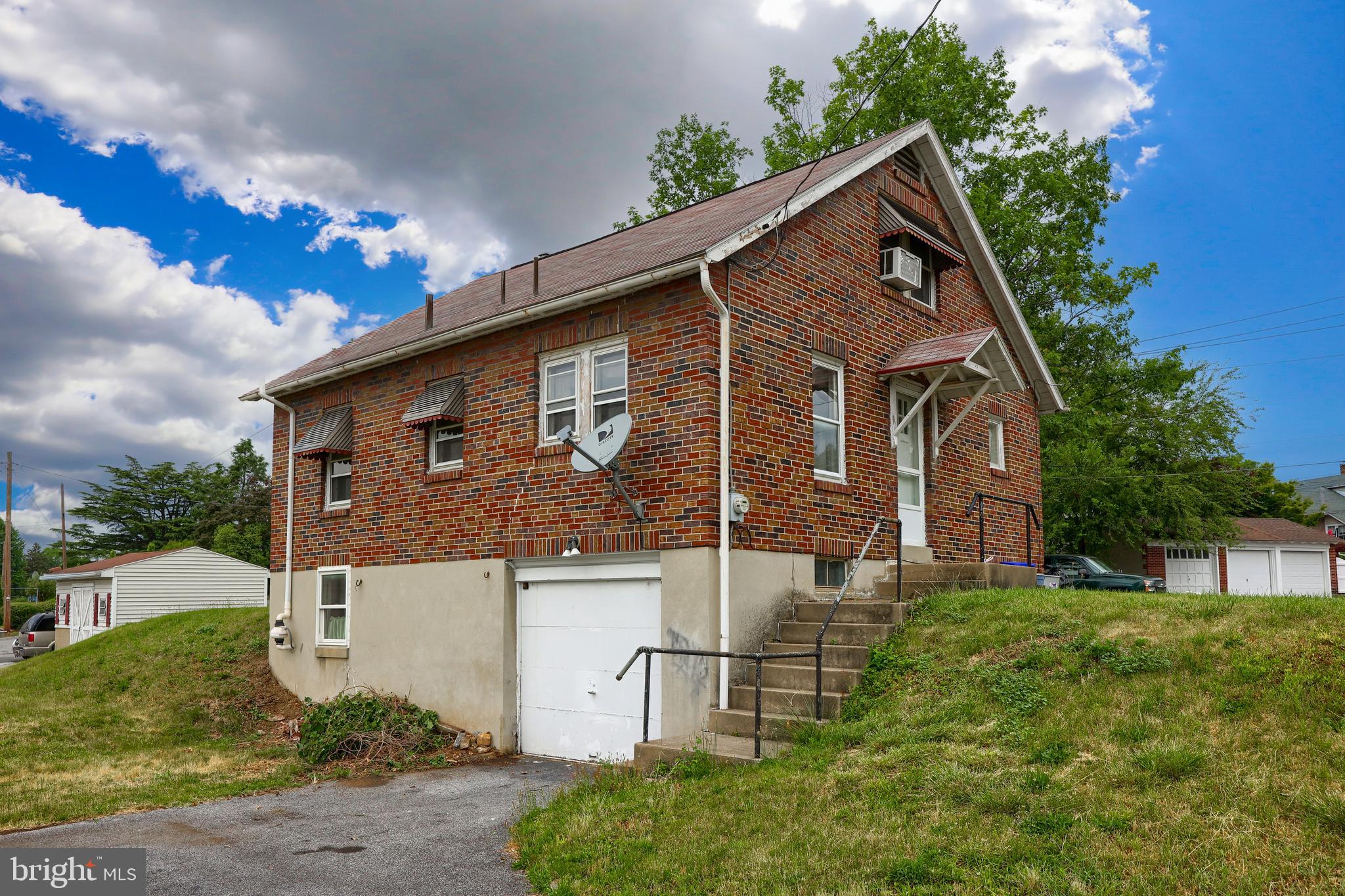 310 Elsie Street Reading, PA 19607 - Photo 6 of 9 Gallery Image 6