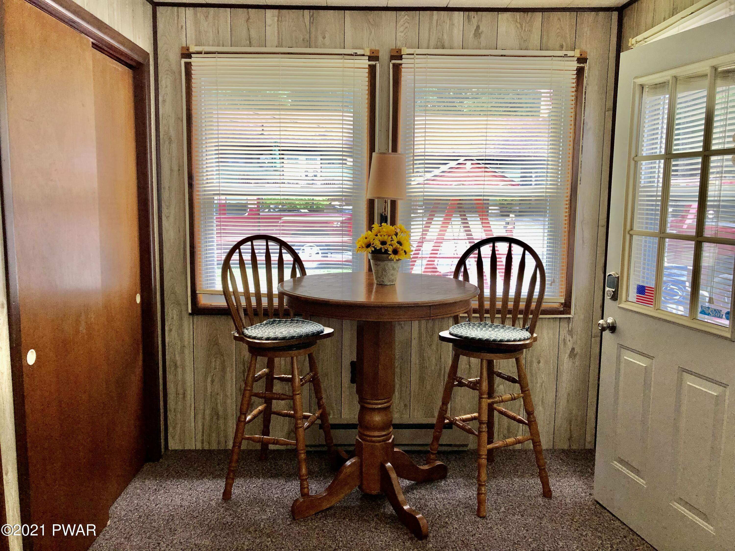 234 Tauschman Road Greentown, PA 18426 - Photo 25 of 40 Florida room